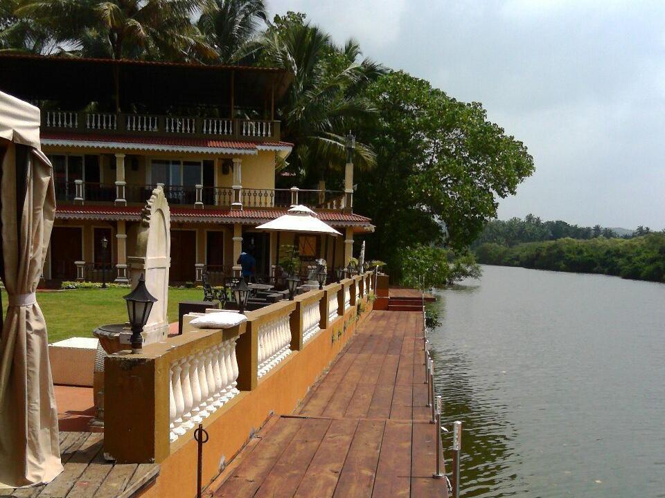 Oyo 850 Hotel River Palace Siolim Exterior foto